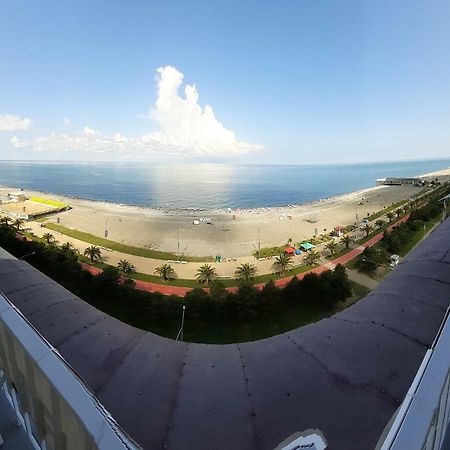Beautiful House By The Sea Apartment Batumi Exterior photo
