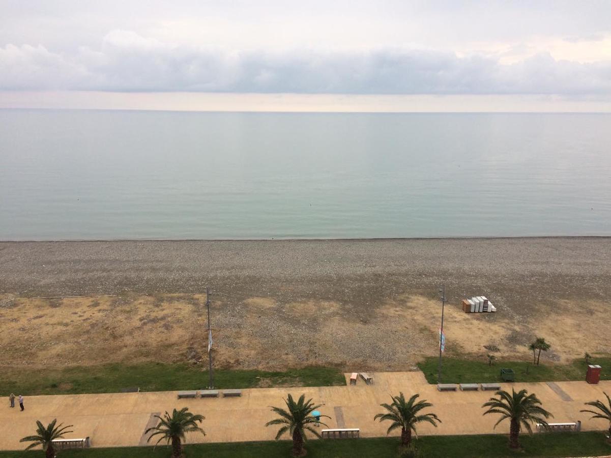 Beautiful House By The Sea Apartment Batumi Exterior photo