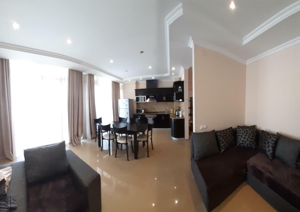Beautiful House By The Sea Apartment Batumi Exterior photo